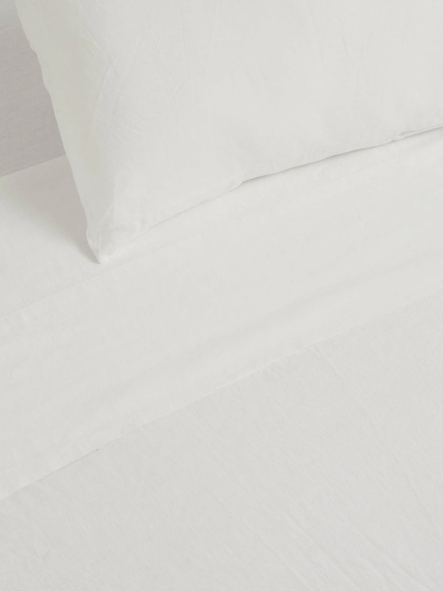 100% Pure French Linen Duvet Cover in White - queen size
