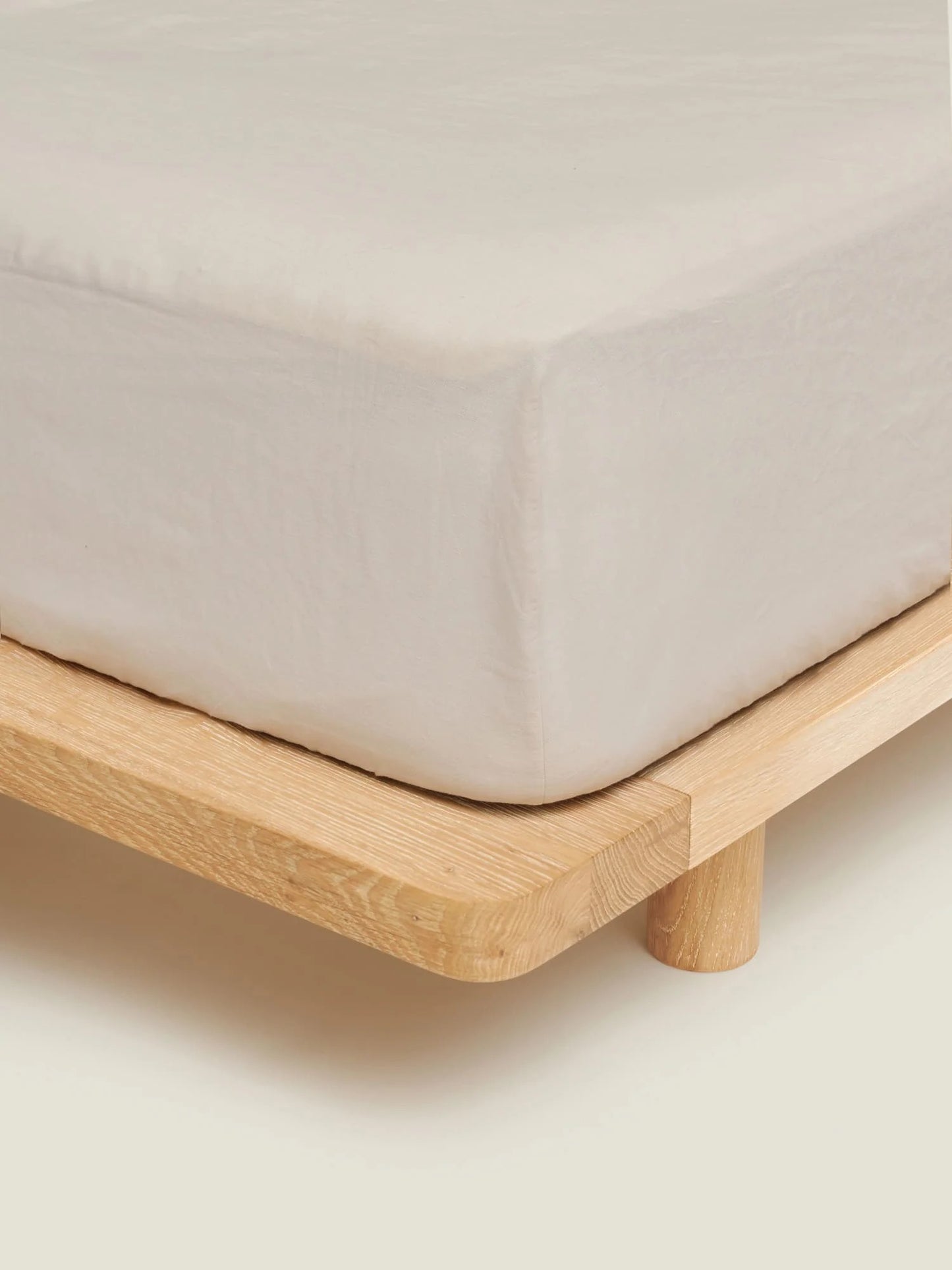 100% Pure French Linen Fitted Sheet in White - Queen