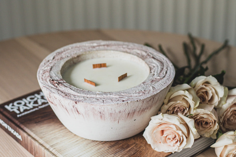 Concrete Medium Candle, Marbled blush with Peony Love