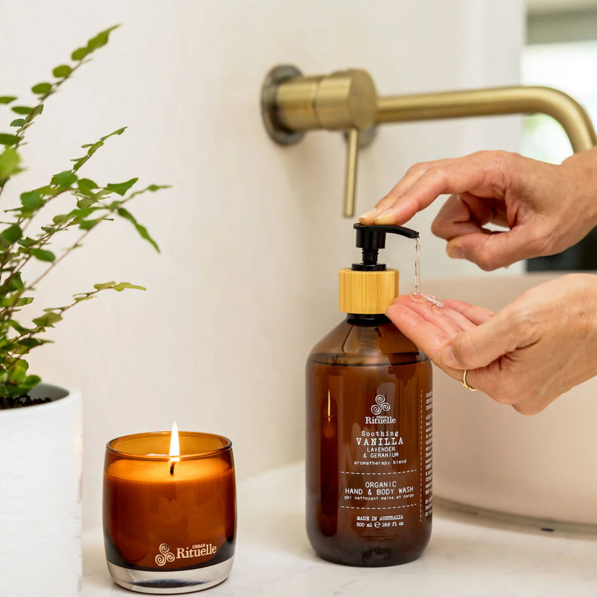 Vanilla, Lavender & Geranium Scented Soy Candle | 140g