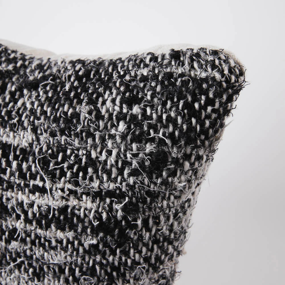 Wabi Cushion - black - 60x60cm