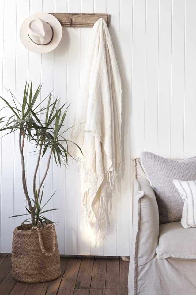 Bedouin Oversized Linen Throw - Ivory
