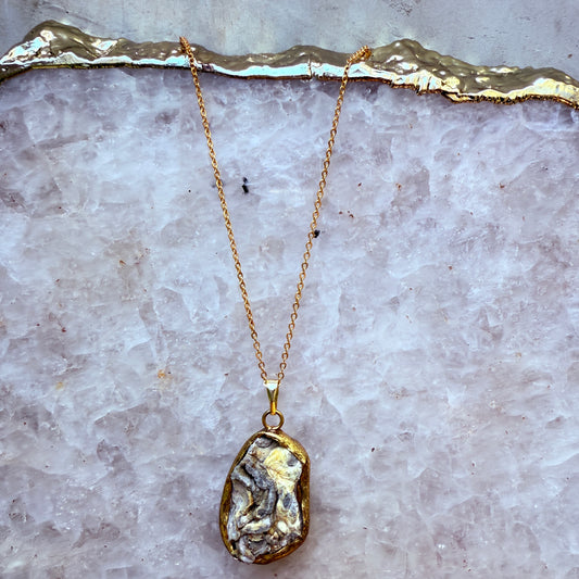 ROSE NECKLACE - GOLD PLATED