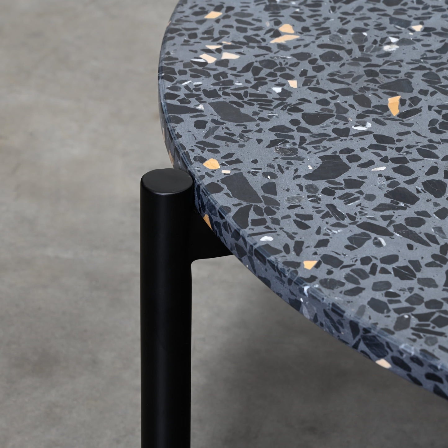 MILAN COFFEE TABLE MEDIUM – GREY TERAZZO