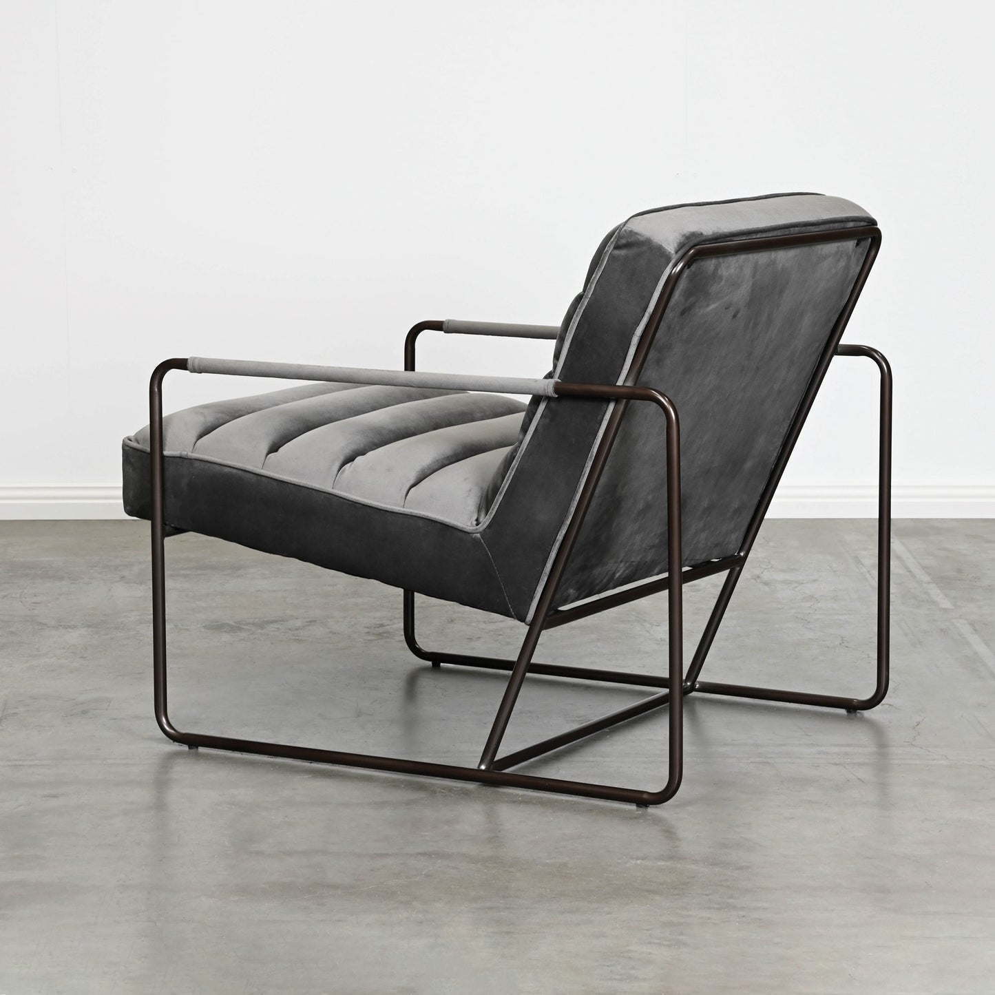 CUBICA CHAIR – CHARCOAL – GUN BLACK FRAME