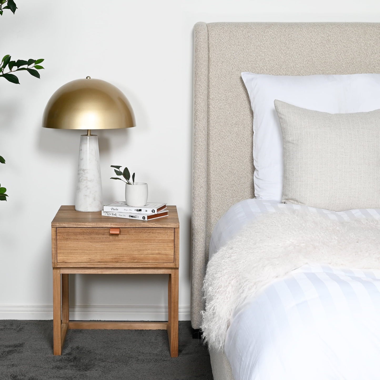 MILA TABLE LAMP – WHITE MARBLE – GOLD SHADE