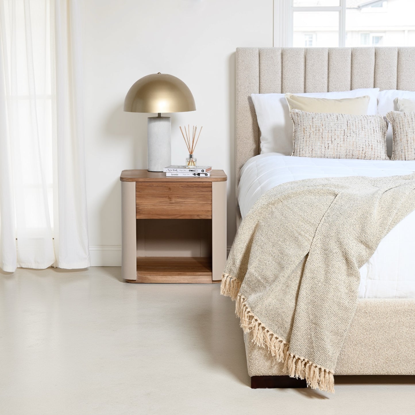 Renee Bed - Full Bed - Oatmeal - King