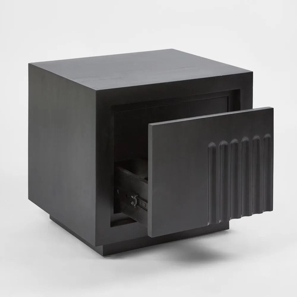 ROCK BEDSIDE BLACK 2 DWR