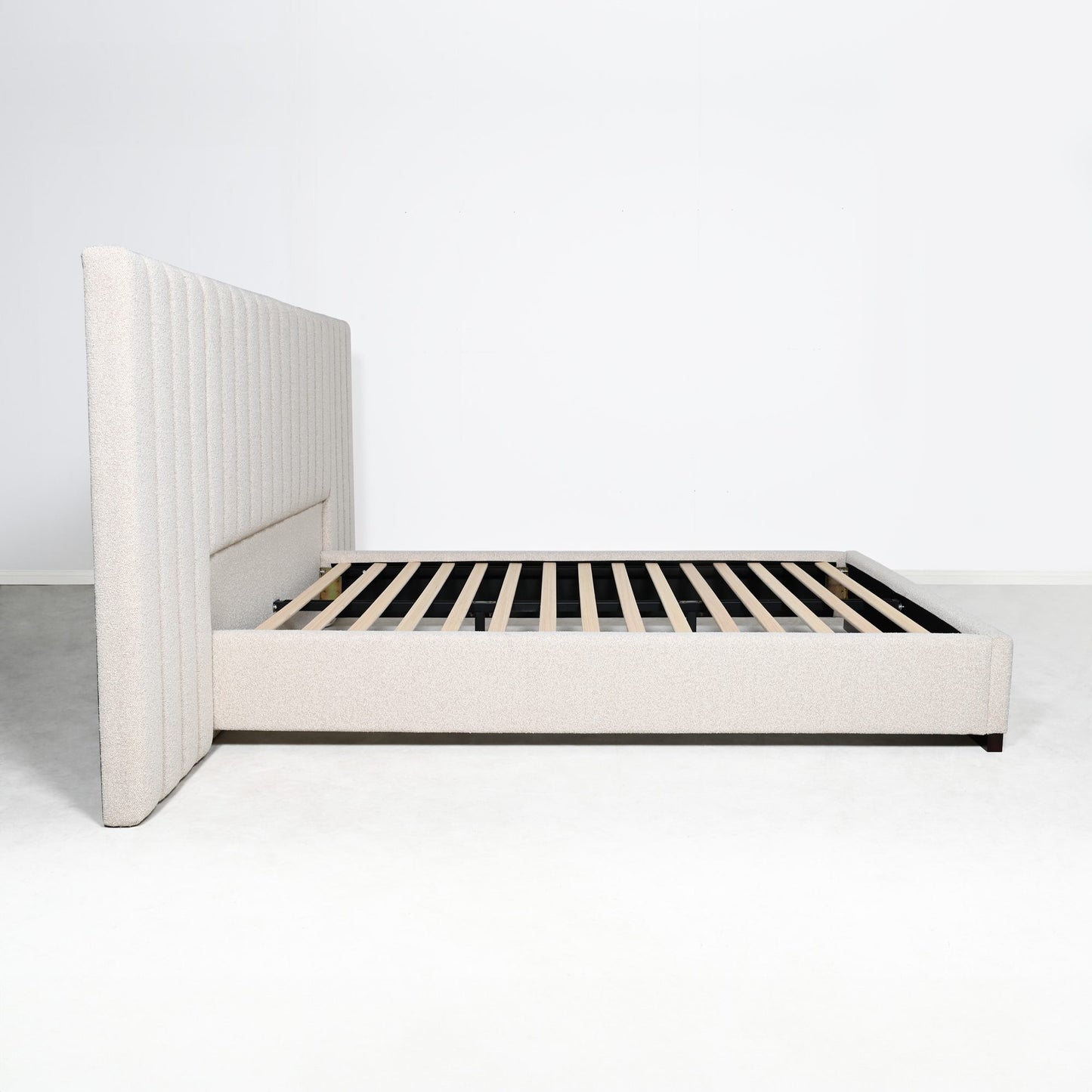 RENEE – FULL BED WITH WING – OATMEAL - KING