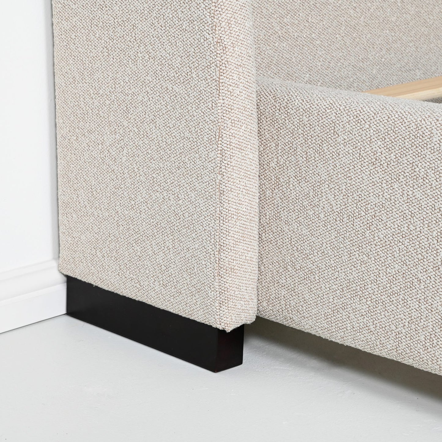 DORIAN – FULL BED – OATMEAL - QUEEN