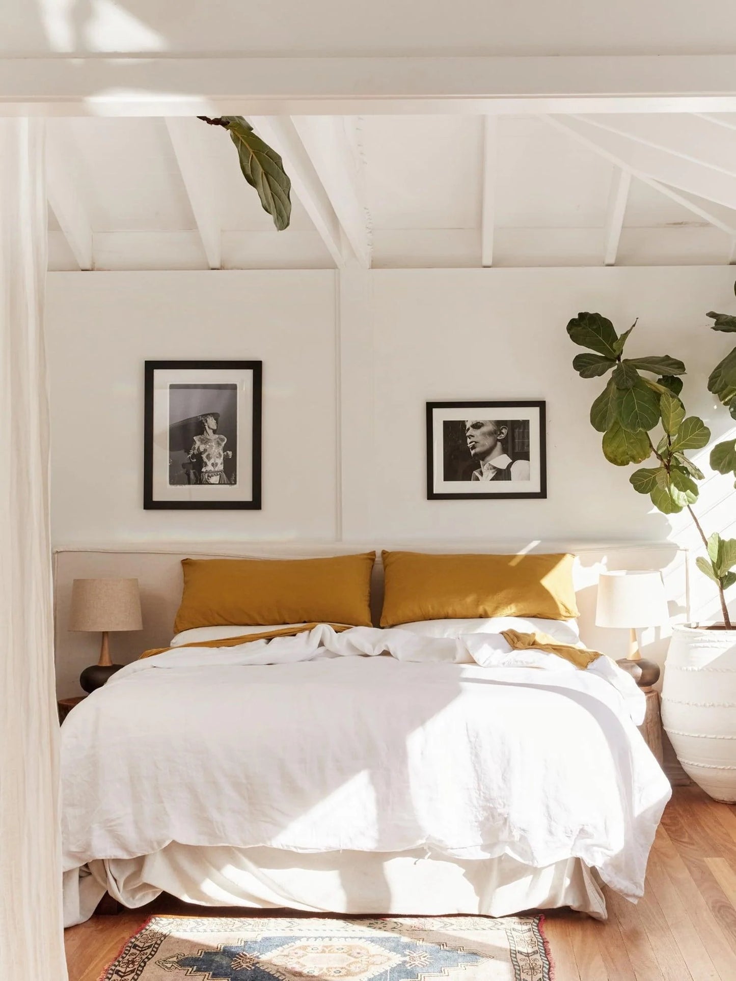 100% Pure French  Linen Duvet Cover in White - queen size