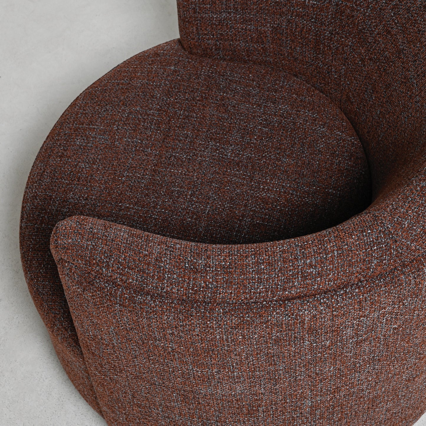 HAVANA SWIVEL CHAIR – MOCHA CARAMEL