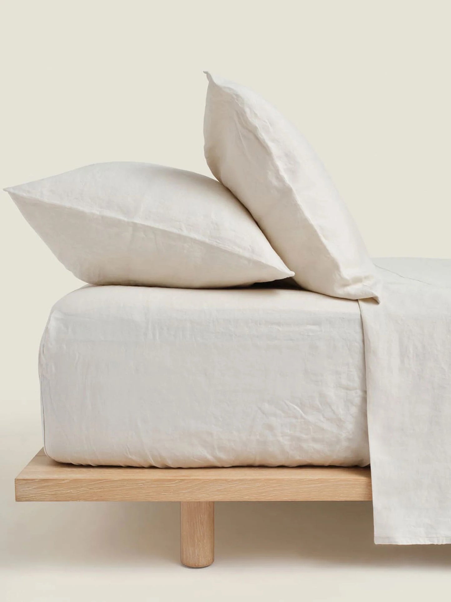 100% Pure French Linen Fitted Sheet in White - Queen