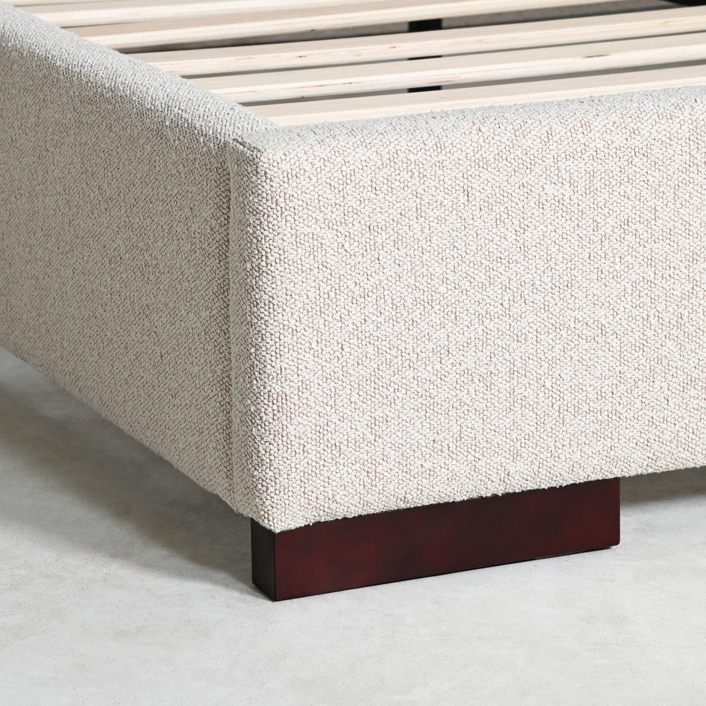 BAXTER – FULL BED WITH WING – OATMEAL - KING