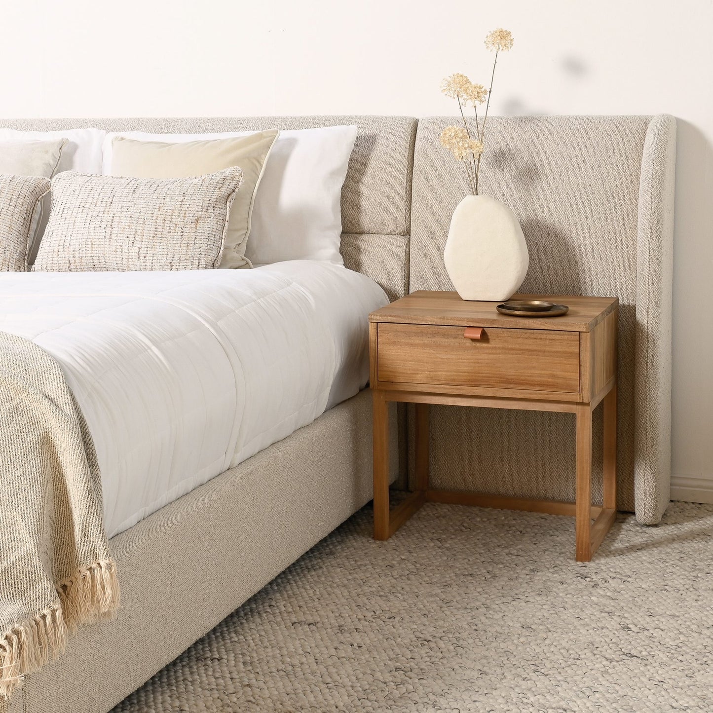 BAXTER – FULL BED WITH WING – OATMEAL - KING