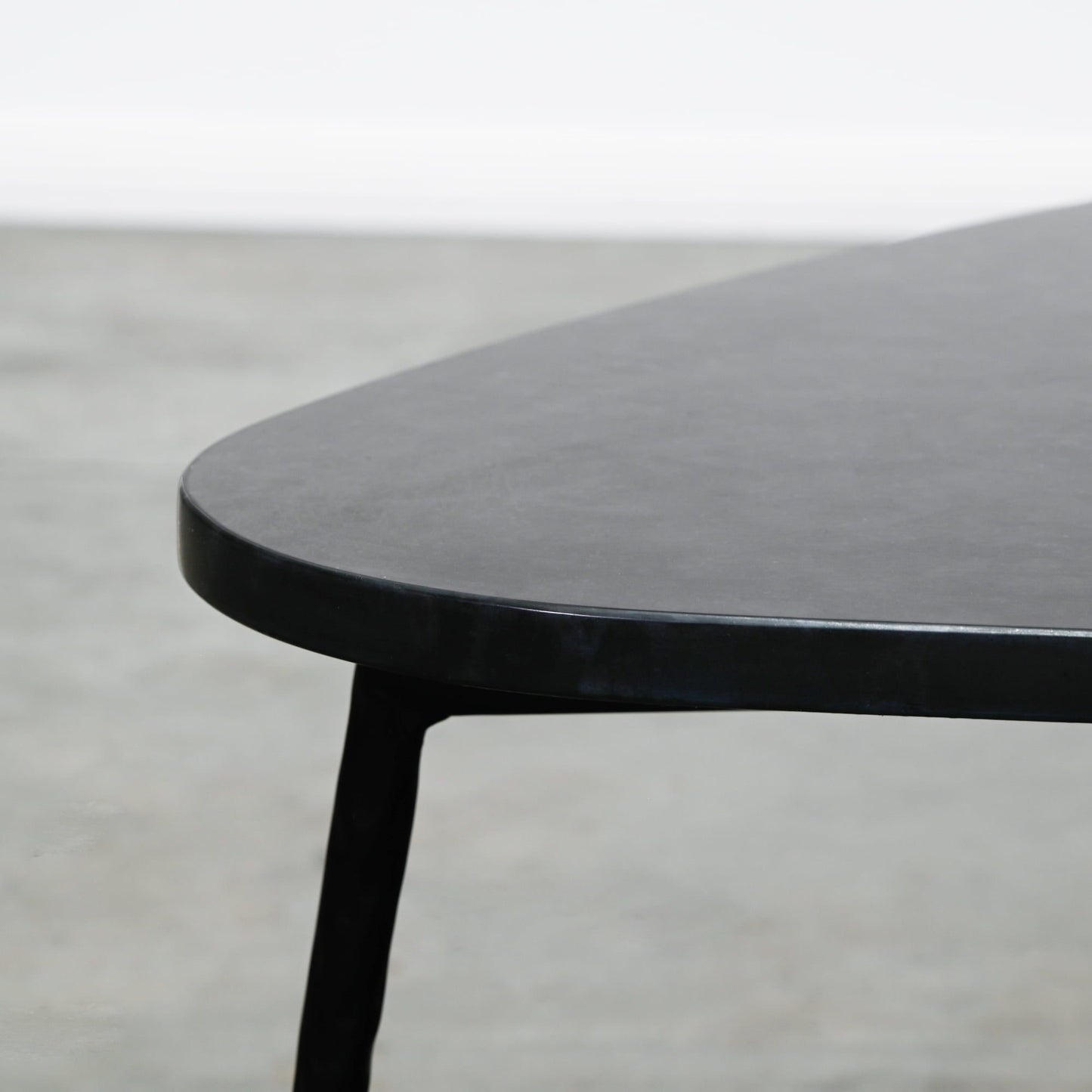 ALBA COFFEE TABLE MEDIUM – BLACK MARBLE BLACK FRAME