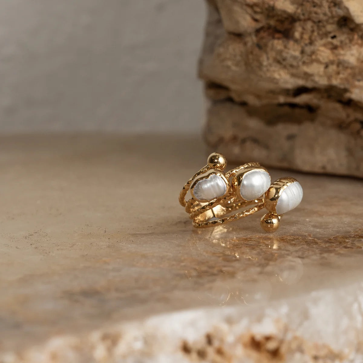 XINIA TRIO PEARL RING