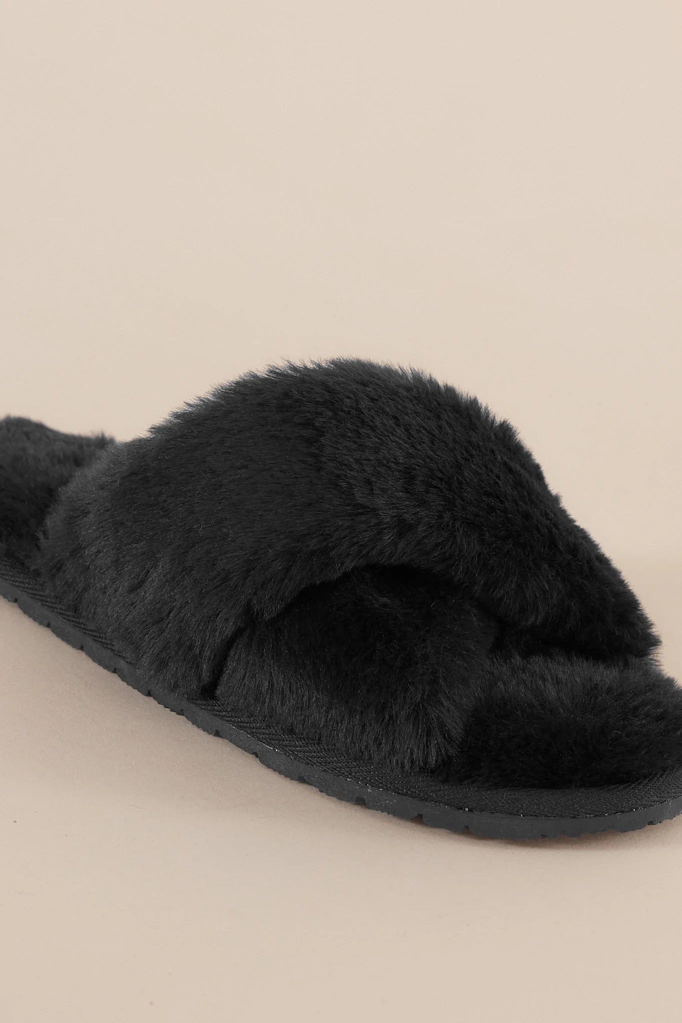 Milan Plush Slipper - Black