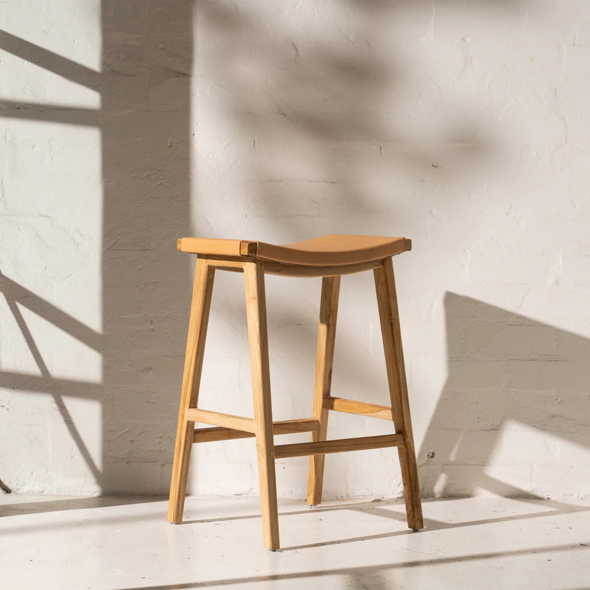 KALINDA LEATHER BARSTOOL - PALE TAN