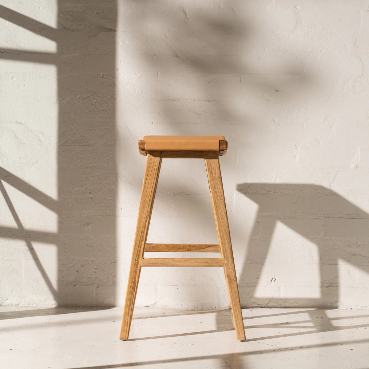KALINDA LEATHER BARSTOOL - PALE TAN