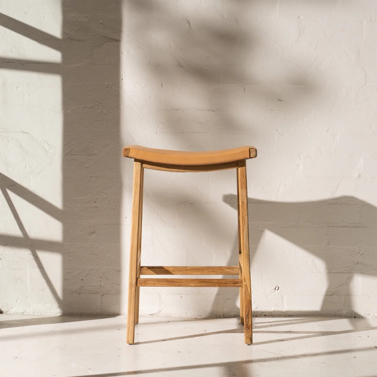 KALINDA LEATHER BARSTOOL - PALE TAN