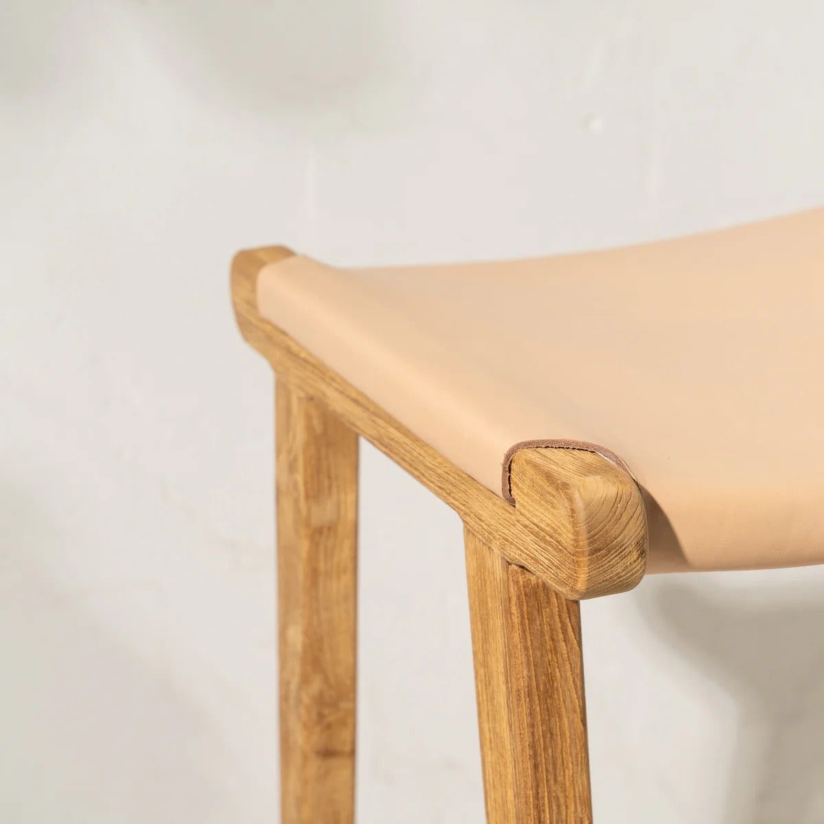 AVEL NATURAL LEATHER BARSTOOL - NATURAL BLUSH