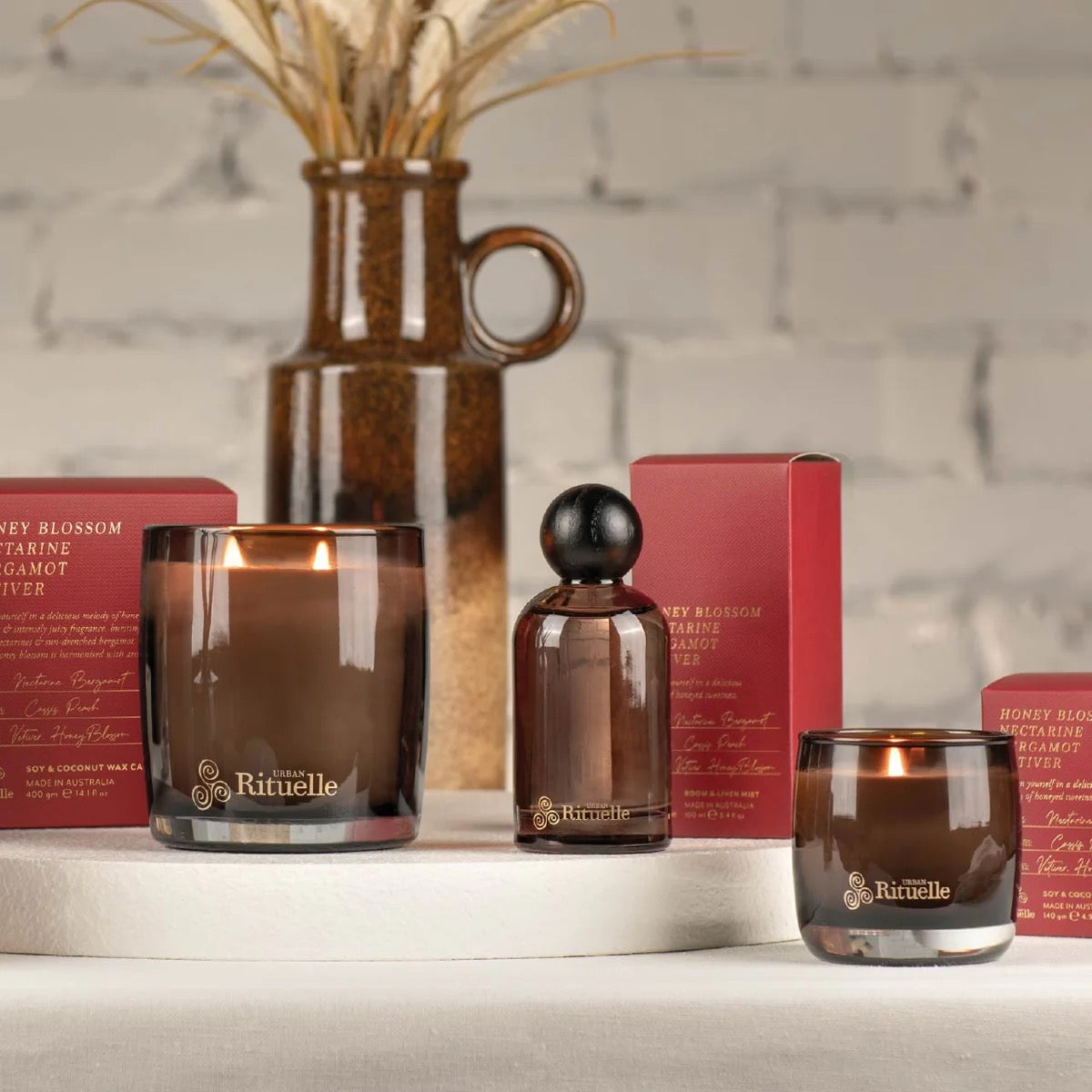 Nectarine, Honey Blossom, Bergamot, Vetiver Room & Linen Mist | 100ml