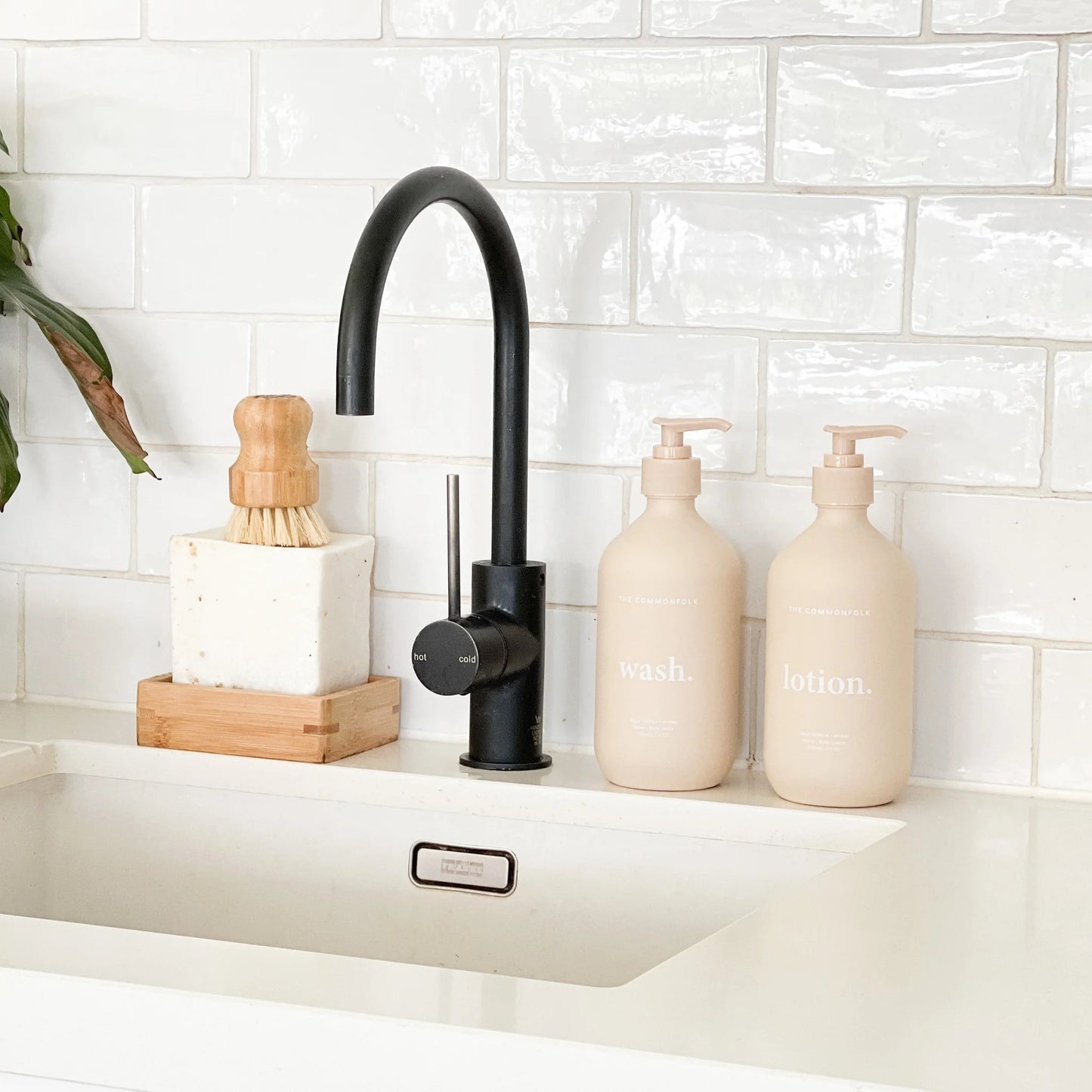 Keep it Simple Hand + Body Wash - Nude - Geranium & Lavender