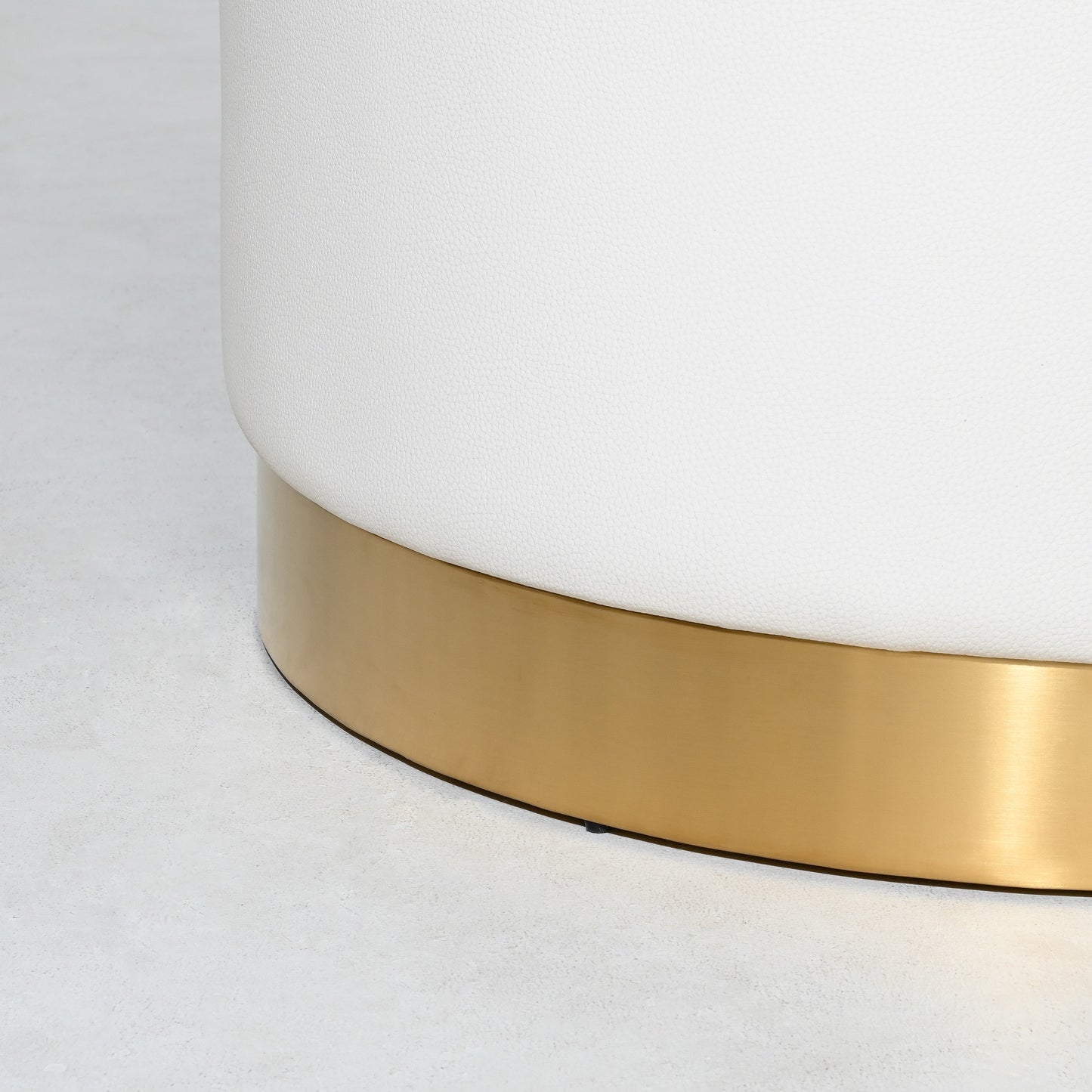 MILAN RECYCLED LEATHER OTTOMAN LARGE – WHITE FOX