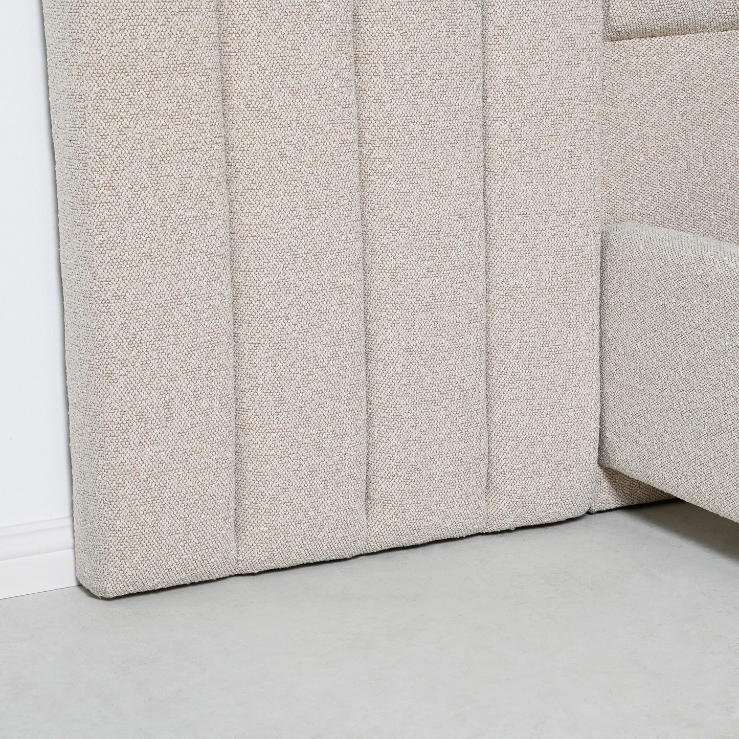 RENEE – HEADBOARD WITH WING – KING – OATMEAL