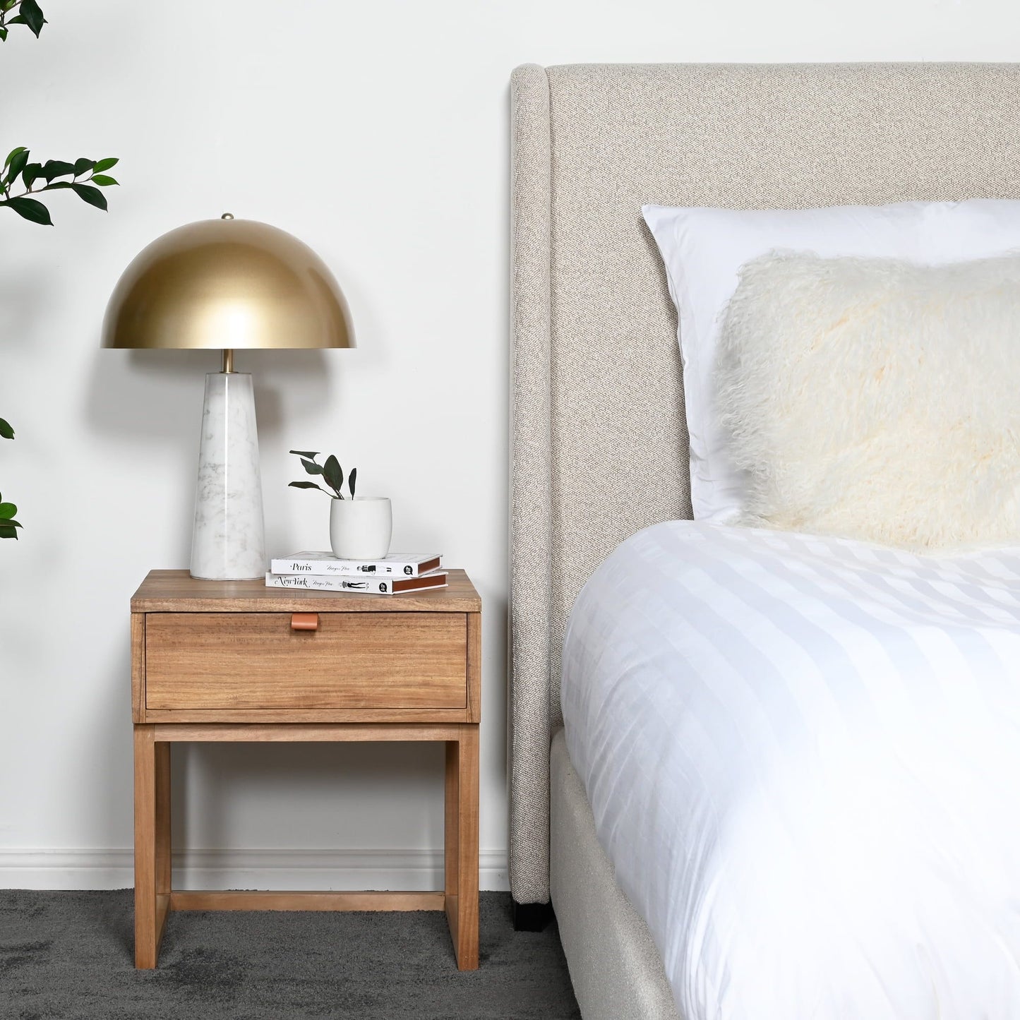 TIBETAN FUR ROUND CUSHION – WHITE