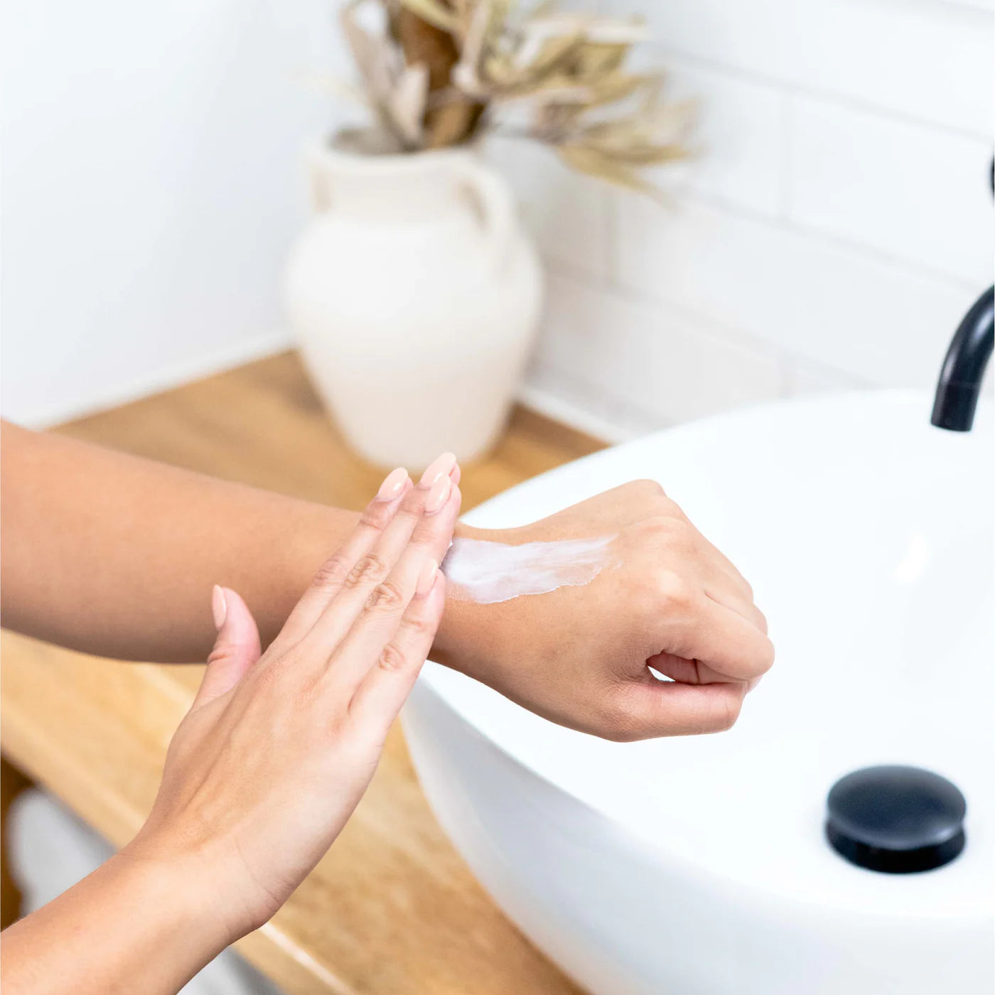 Lemongrass, Lemon Myrtle, Grapefruit & Eucalyptus Organic Hand Cream | 100ml